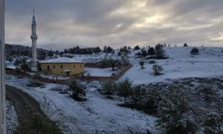 Taşköprü'ye kar yağdı, köyler beyaza büründü!