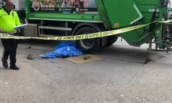 Çöp kamyonunun altında kalan yaşlı kadın, hayatını kaybetti!