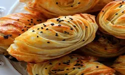 Gelinim Mutfakta'dan Kıymalı Midye Börek Tarifi: Kıymalı Midye Börek Nasıl Yapılır, Malzemeleri Neler ?