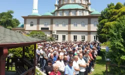 Oğlu kendini yakmak isteyince anne engel olmaya çalıştı: Anne öldü!