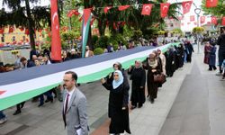 Trabzon'da Filistin'e destek için yürüyüş ve oturma eylemi yapıldı