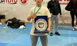 Kastamonulu Kick Boks Dünya Şampiyonu unvanını korudu