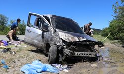 Kastamonu'da hafif ticari araç devrildi, 1 kişi öldü, 4 kişi yaralandı