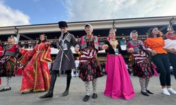 Trabzon'da "32. Uluslararası Akçaabat Müzik ve Halk Oyunları Festivali" başladı
