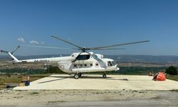 Kastamonu'ya helikopter geldi! Yangın helikopteri, Taşköprü semalarında (görüntülü haber) (2024 Temmuz)