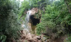 Kastamonu'da tahribata uğrayan doğa harikası şelale ve mağara ilgi bekliyor!