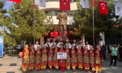 Taşköprü Halk Eğitim Trabzon’da sahne aldı: İzleyicilerin gözleri kamaştı!