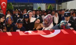 Kastamonu'da Aynı Saldırıda Yaralanan Polis Memuru Şehit Olan Arkadaşını Gözyaşları ile Uğurladı