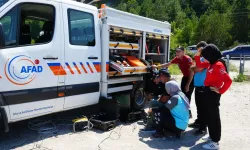 Kastamonu'da Batan Teknedeki 3 Kişiyi Kurtaran Kaptan Konuştu: 'Diğerlerini Çok Aradık Ama Bulamadık'