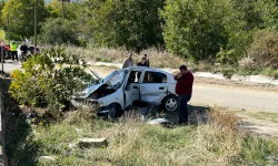 Kastamonu'da kaza: Ağaçlara çarpan otomobilin sürücüsü ağır yaralandı!