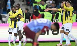 Fenerbahçe, Trabzonspor'u deplasmanda yendi: Galibiyet gölü 102'nci dakikada geldi!