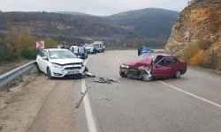 Safranbolu'dan Kastamonu'ya üzücü haber: 2 araç çarpıştı, 8 yaralı var!