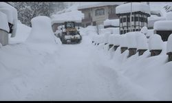 Kastamonu'da biraz daha yağarsa binalarda kaybolacak!