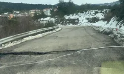 Kastamonu'da ilçe karayolu çöktü! Yetkililere acil çağrı!