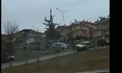 Kastamonu'da otomobil uçmaktan son anda kurtuldu (görüntülü haber)