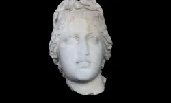 Pompeiopolis Antik Kenti'nde bulunan "Afrodit" heykelini yeniden çizdi