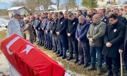 Şehit itfaiye eri Taşköprü'de son yolculuğuna uğurlandı