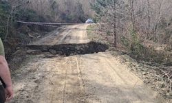 Kastamonu’da yol ikiye bölündü!