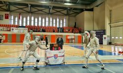 Kastamonu Üniversitesi'nde kılıçlar konuştu: 379 sporcu turnuvada ter döktü!