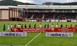 Kastamonu'da Aile Yılı'na anlamlı destek: Maç öncesi pankartla mesaj verildi!