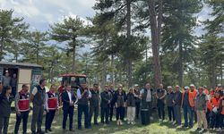 Kastamonu'da protokol üyeleri ve öğrenciler orman için buluştu!