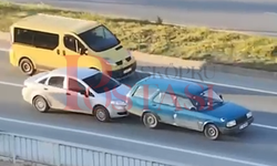 Kastamonu’da trafiği tehlikeye atan ilginç olay: Tampon tampona itti!