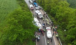 Kastamonu’dan Yola Çıktılar, Sinop’ta Kaza Geçirdiler: 2’si Ağır 18 Yaralı