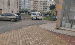 Yalnız yaşayan kadın 4. kattan zemine düştü: Durumu kritik