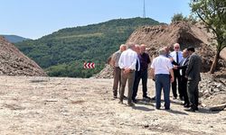 Milletvekili Uluay’dan Kastamonu’da heyelan olan bölgede inceleme