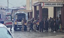 Son dakika: Askeri midibüs devrildi: 13 askerden 6'sı yaralandı