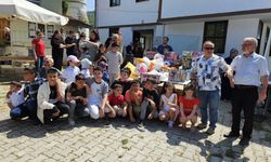 Hanönü'de çocuklar hediyelerini almak için köye akın etti