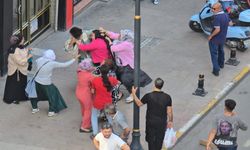 Kadınlar saç saça kavga etti: O anları kamera saniye saniye kaydetti!