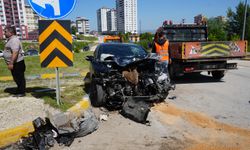 Kastamonu'da feci kaza! Otomobil ile kamyonet çarpıştı: 3 yaralı!