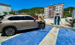 Kastamonu’nun İlçesinde Elektrikli Araç Sahiplerine Kolaylık: Hızlı Şarj İstasyonu Hizmete Girdi