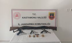 Kastamonu'da ruhsatsız silah operasyonu: 2 kişi gözaltına alındı