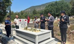 Kastamonu'da şehit polis kabri başında dualarla anıldı