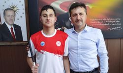 Kastamonulu Türkiye Şampiyonundan Taşköprü İlçe Müdürü Şirin’e Ziyaret