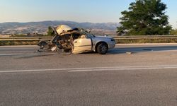 Otomobil ile minibüs çarpıştı: 11 yaralı!
