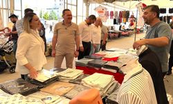 Kastamonu'da AK Partili siyasetçiler Kuzeykent Pazarında vatandaşlarla buluştu