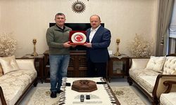 Kastamonu'dan İzmir'e Atanan Jandarma Albay Aykan Özsarı'ya plaket