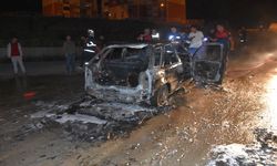 Seyir halindeki otomobil alevlere teslim oldu: Otomobil hurda oldu!