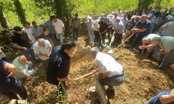 Dere içinde ölü bulunan adam defnedildi
