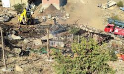 Komşu şehirde büyük facia: 2 ev, 2 ahır ve samanlık küle döndü!