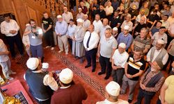 Taşköprülüler camiye akın etti