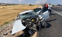 Otomobil hurdaya döndü: 2 kişi öldü, 2 çocuk ağır yaralı