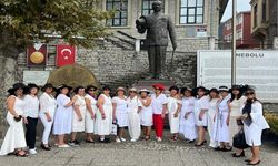 Kastamonu'da kadınlardan en güzel poz: Şapkalı kadınlardan 100. yıl pozu