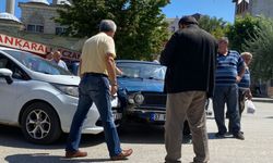 Taşköprü’de çift taraflı trafik kazası: Maddi hasar oluştu!