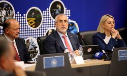 Kastamonu'da konuşan Bakan Vedat Işıkhan: 'Onlara inat küllerimizden yeniden doğmasını bildik'