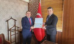 Kastamonu'nun ilçesinde kaymakamdan personele takdir!