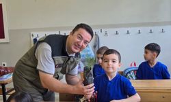 Kastamonu'nun ilçesinde öğrencilere fidan dağıtıldı